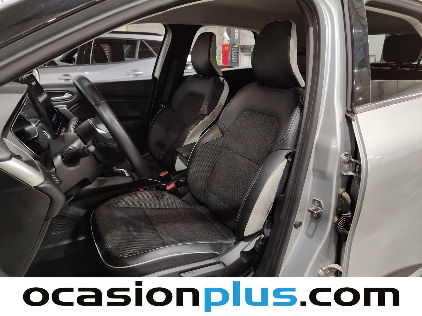 Foto asientos delanteros Renault Captur Renault Captur Techno TCe (90 CV)