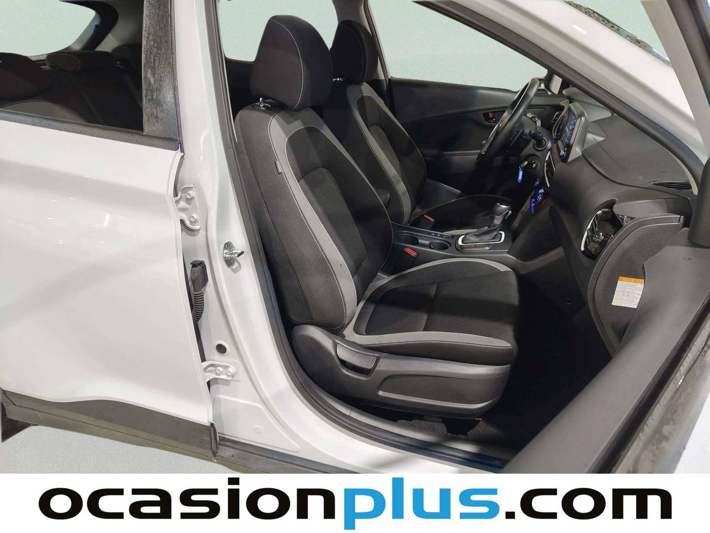 Foto Hyundai Kona Hyundai Kona 1.6 GDI HEV Klass DT (141 CV)