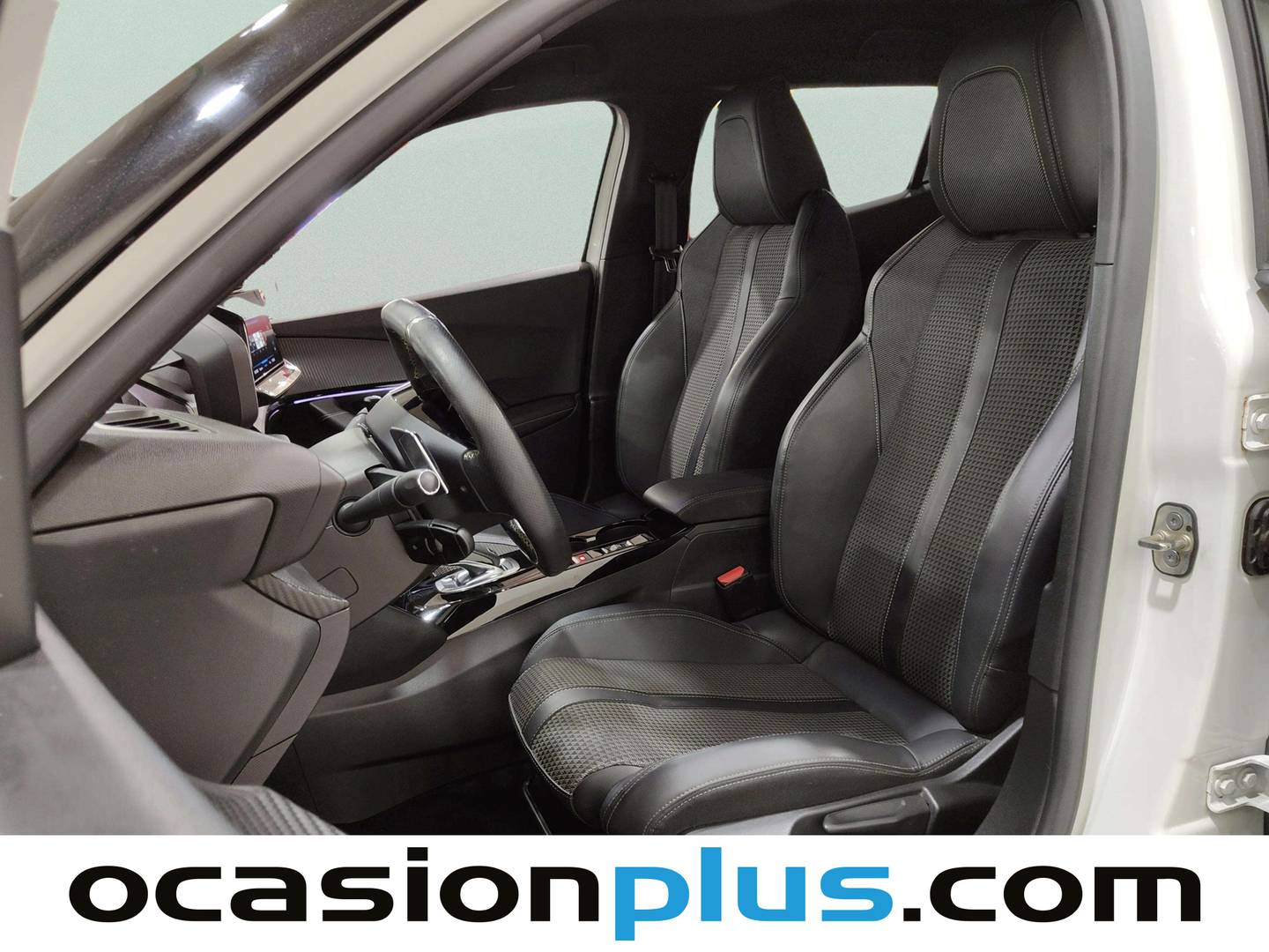 Foto asientos delanteros Peugeot 2008 Peugeot 2008 PureTech 130 S&S GT EAT8 (130 CV)