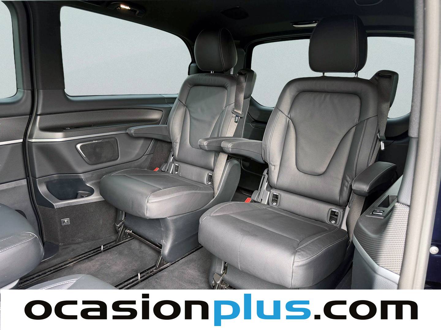 Extras y acabados del Mercedes Clase V Mercedes-Benz Clase V 300 d Avantgarde Largo 176 kW (239 CV) 6 Plazas