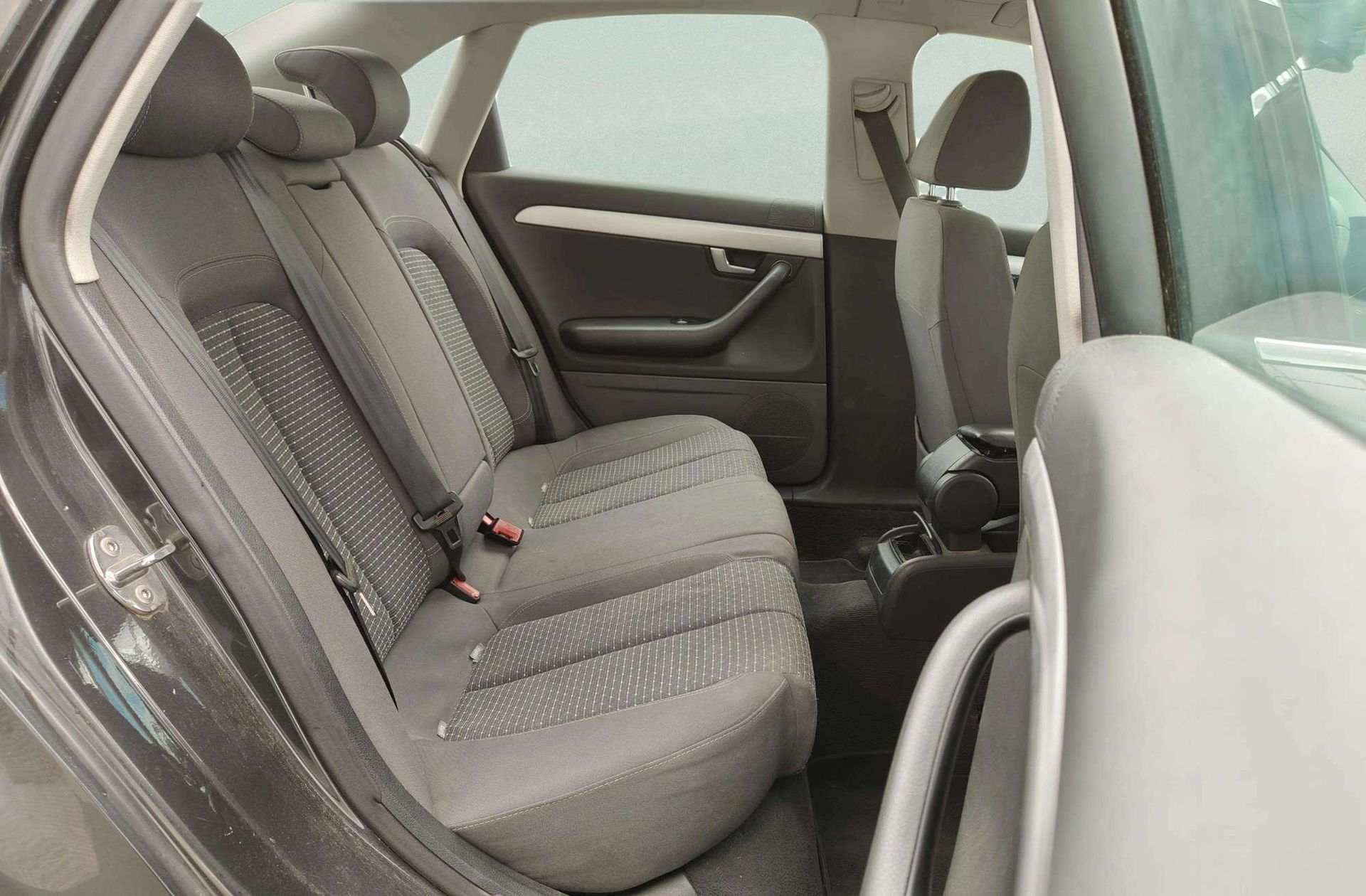 SEAT Exeo 2.0 TDI CR DPF Style - foto 13