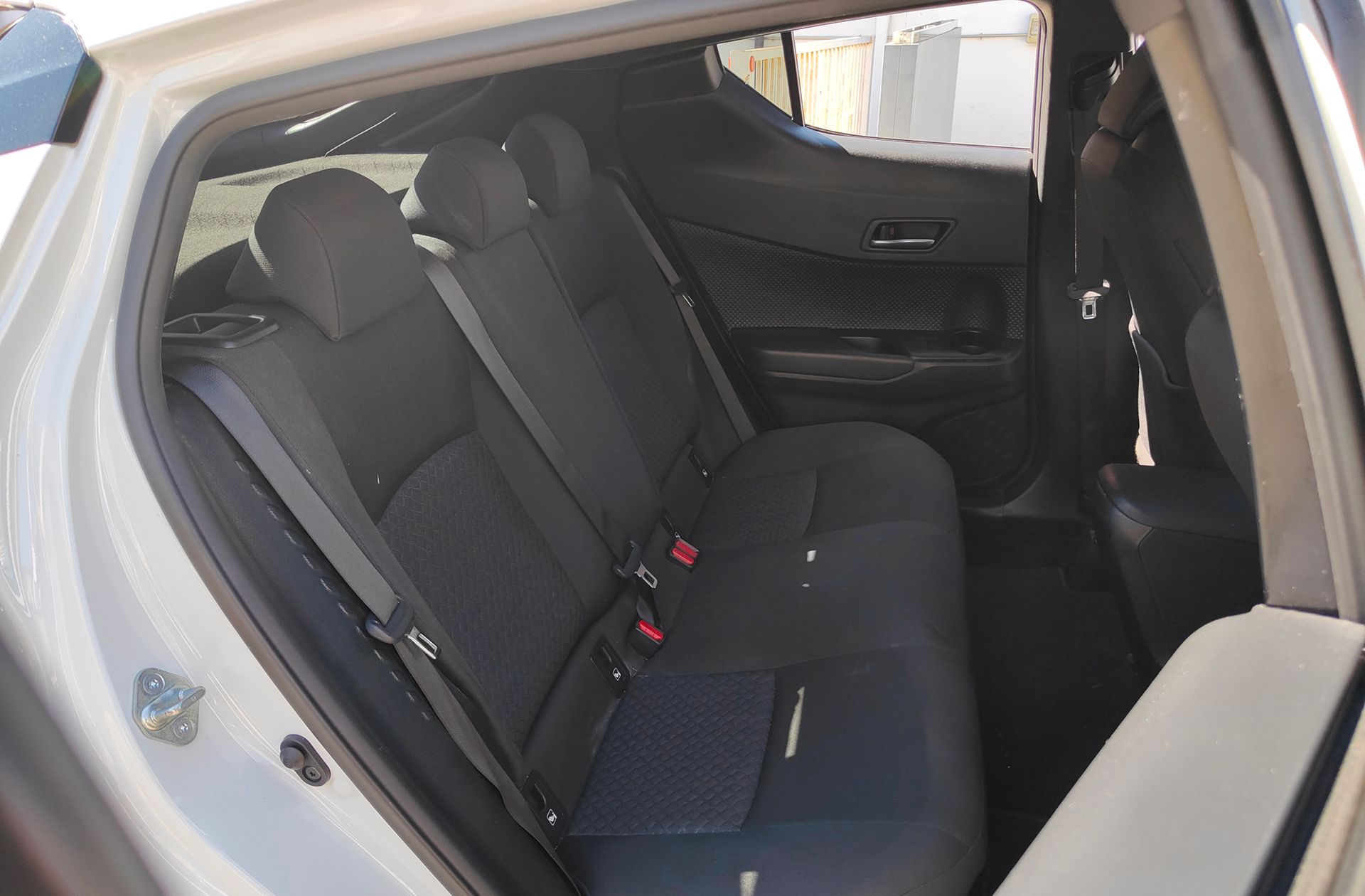 Toyota C-HR 1.8 125H Advance - foto 18