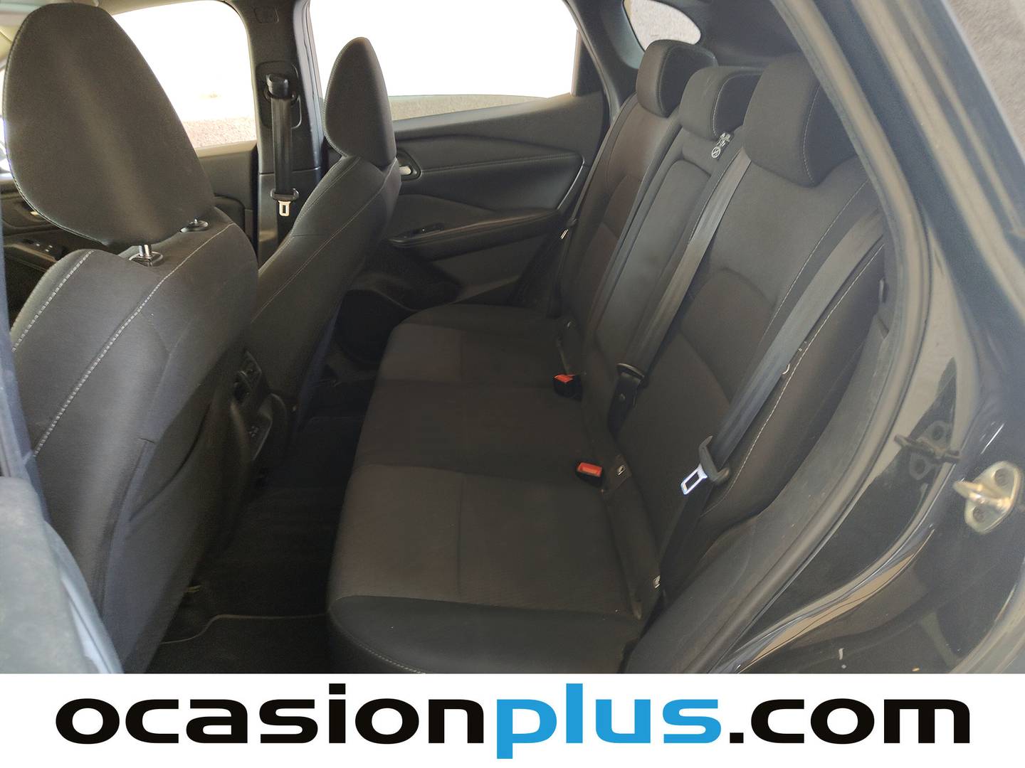 Foto asientos traseros Nissan QASHQAI Nissan Qashqai DIG-T 140 mHEV N-Connecta 4x2 (140 CV)