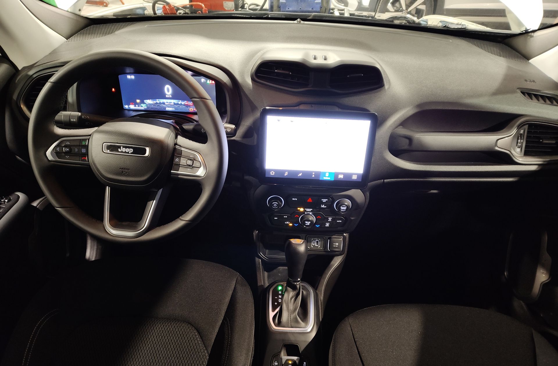 Jeep Renegade eHybrid 1.5 Altitude DCT - foto 9
