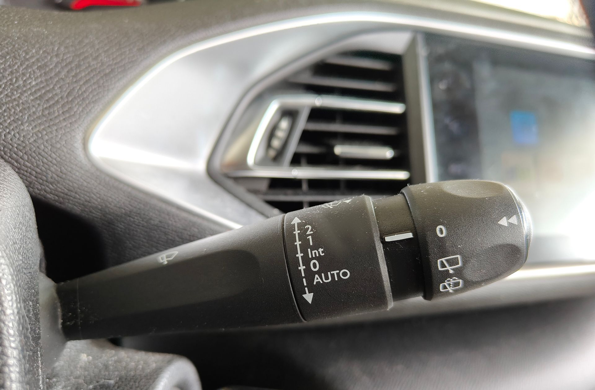 Peugeot 308 SW SW BlueHDi 130 Style - foto 26
