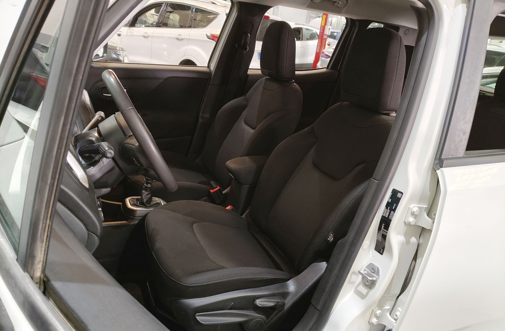 Jeep Renegade 2.0 MultiJet Longitude Active Drive 4x4 - foto 9