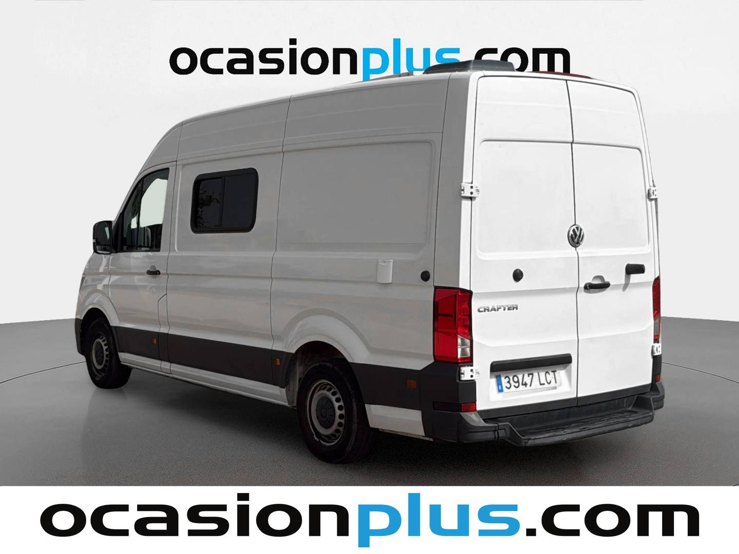 Foto trasera Volkswagen Crafter Volkswagen Crafter 35 Furgón Batalla Media L3H3 2.0 TDI (102 CV) 4 Plazas Camperizada derecha