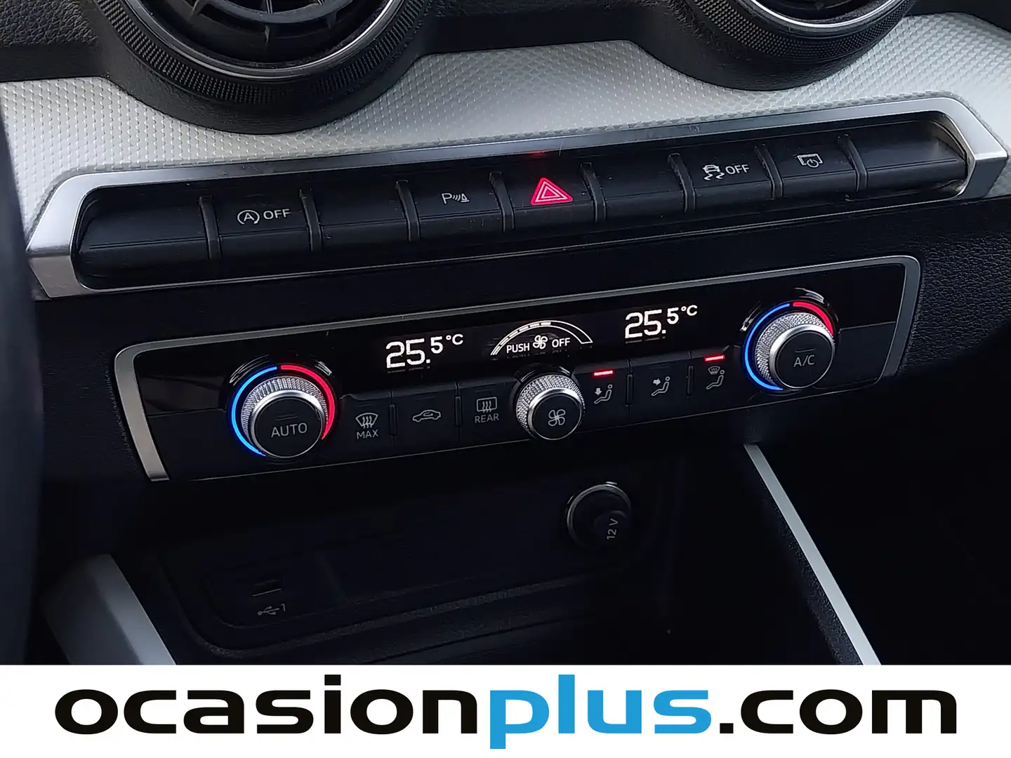 Foto Audi Q2 Audi Q2 design 30 TFSI (116 CV)