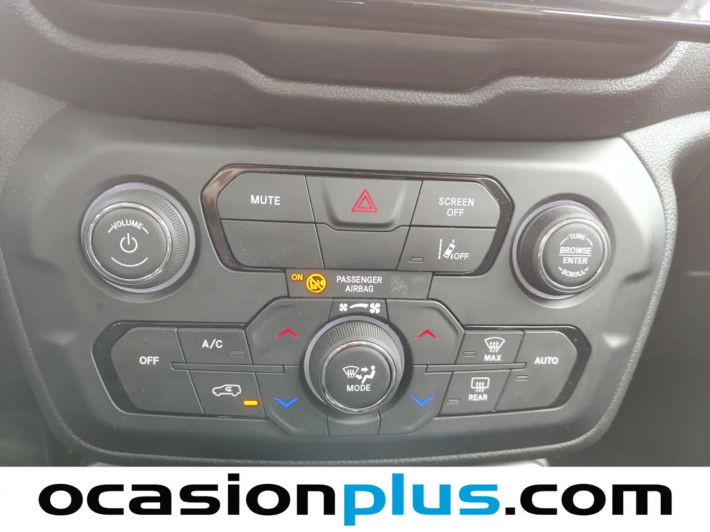 Foto Jeep Renegade Jeep Renegade eHybrid 1.5 Altitude DCT(130 CV)