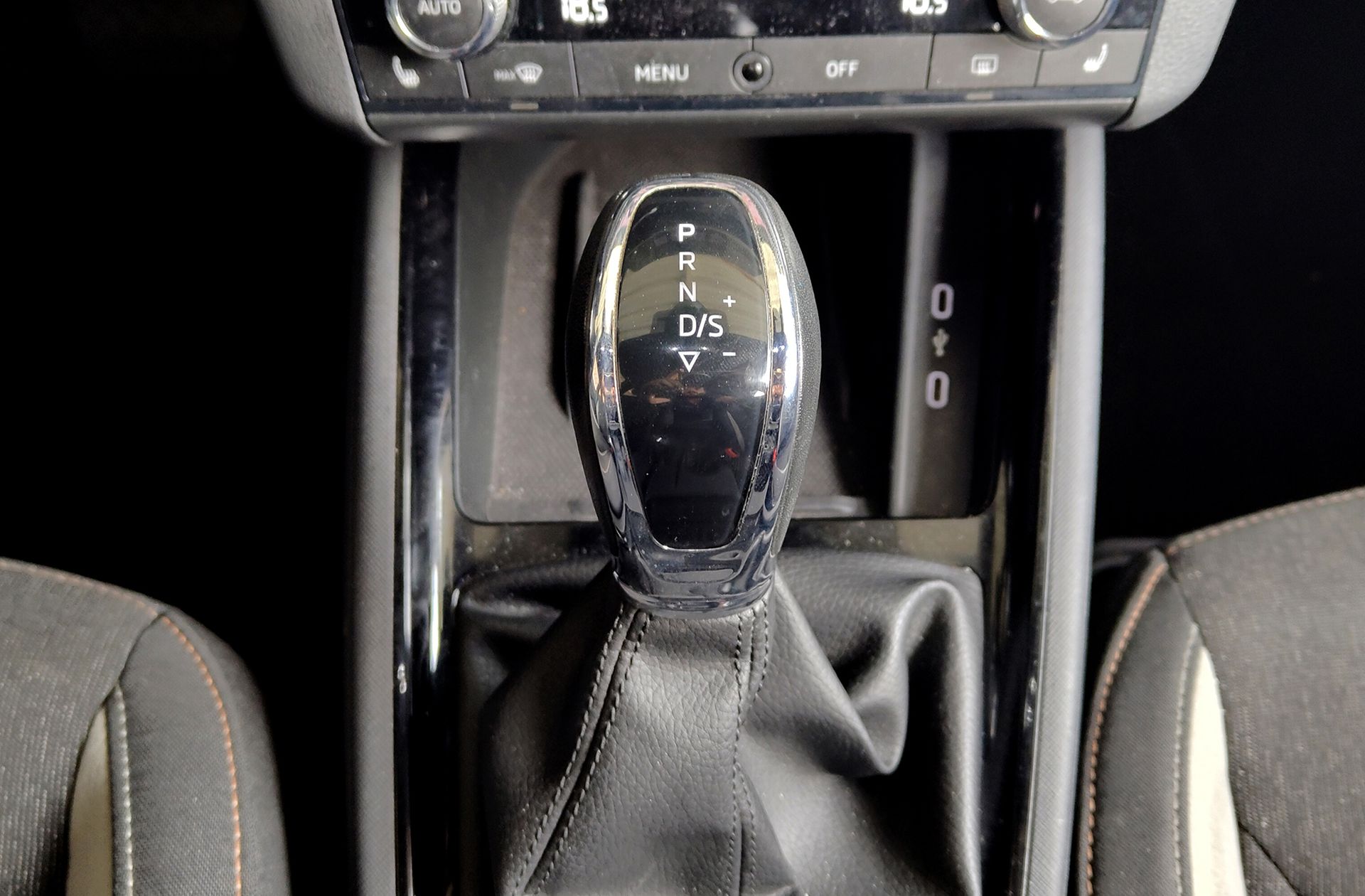 Škoda Kamiq 1.0 TSI Style DSG - foto 5