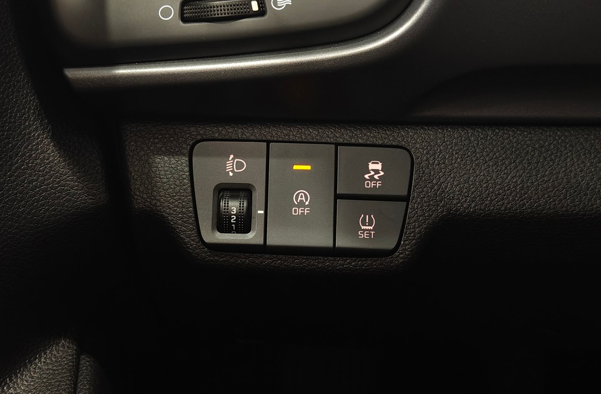 Kia Stonic 1.0 T-GDi MHEV Concept - foto 22