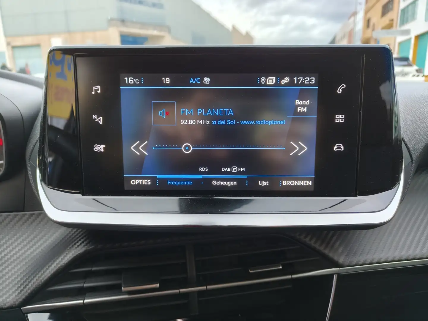 Foto Peugeot 2008 Peugeot 2008 PureTech 100 S&S Allure (100 CV)