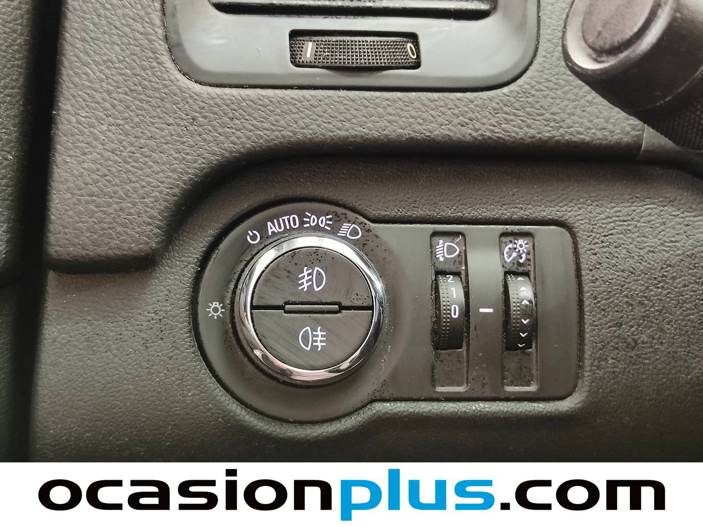 Acabados Opel Insignia Opel Insignia Sports Tourer 1.6 CDTI S&S ecoFlex Excellence (136 CV)