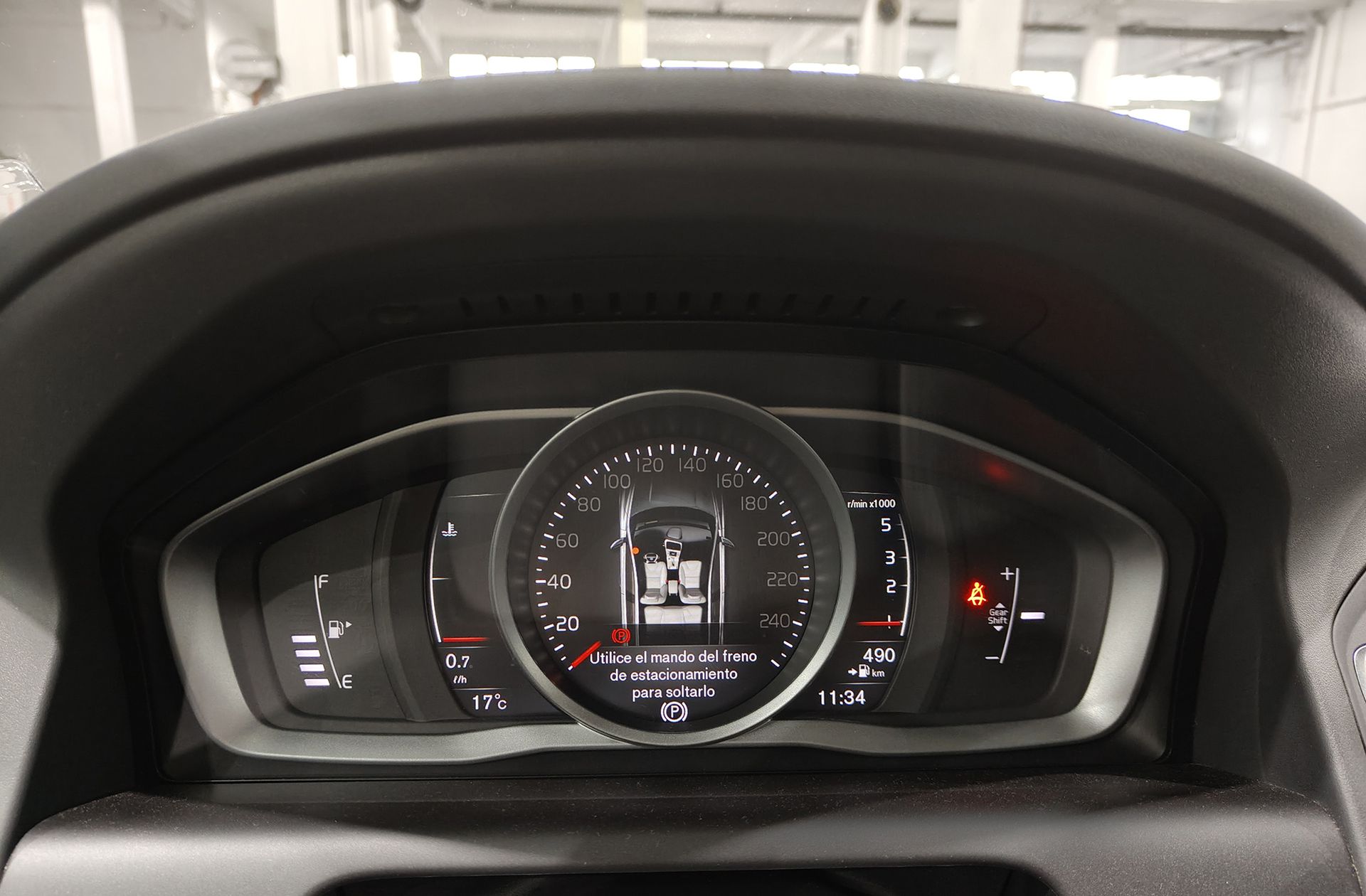 Volvo XC60 D3 Kinetic - foto 19