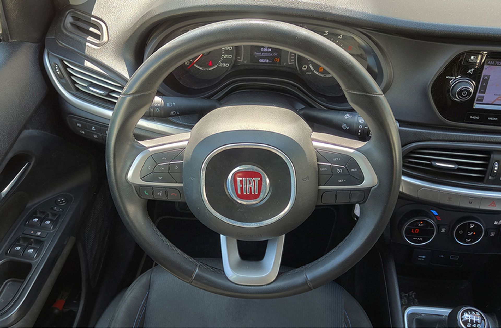 Fiat Tipo SW 1.6 MultiJet II Pop Business - foto 19
