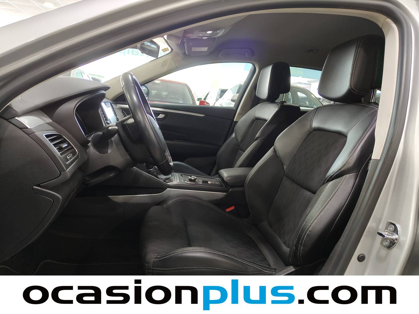 Foto asientos delanteros Renault Talisman Renault Talisman Limited Energy dCi (130 CV) EDC