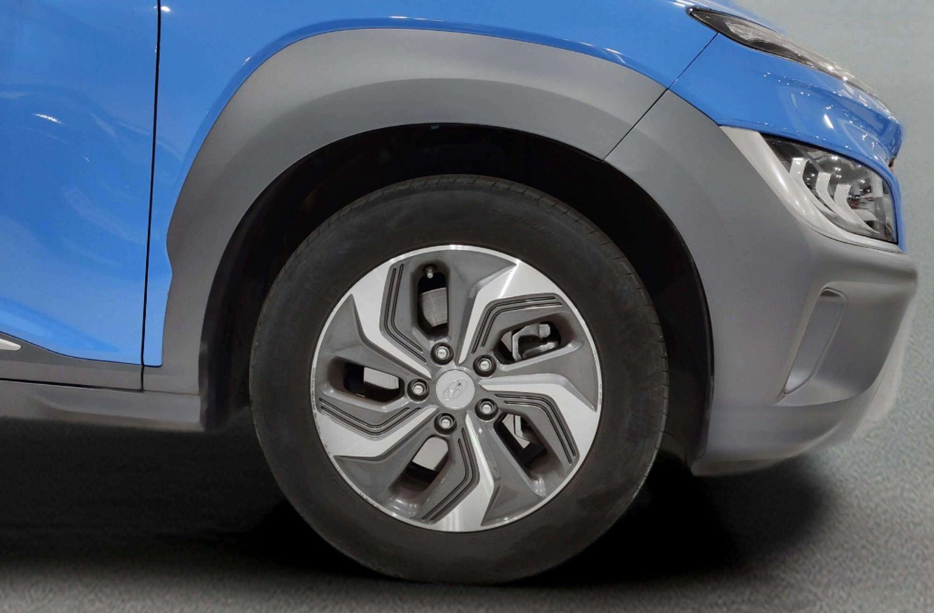 Hyundai Kona 1.6 GDI HEV Tecno 2C DCT - foto 44