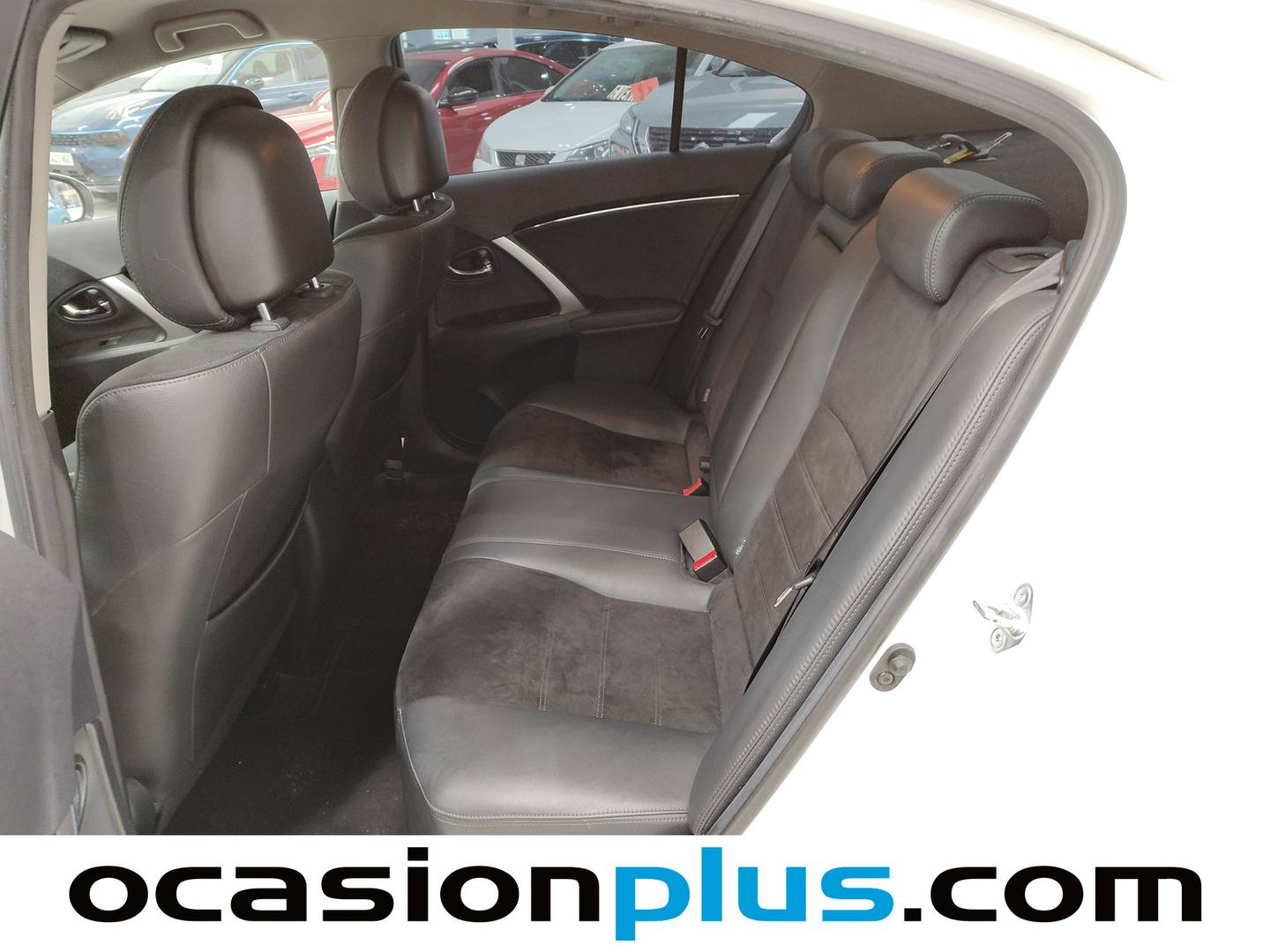 Foto asientos traseros Toyota Avensis Toyota Avensis 140 Advance (147 CV)