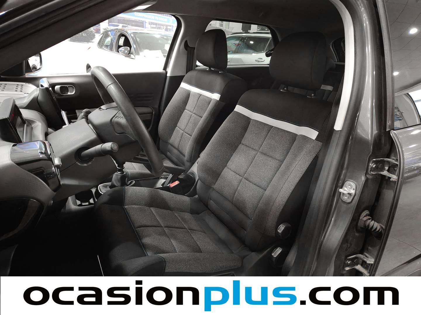 Foto asientos delanteros Citroën C4 Cactus Citroen C4 Cactus PureTech 110 S&S Shine (110 CV)