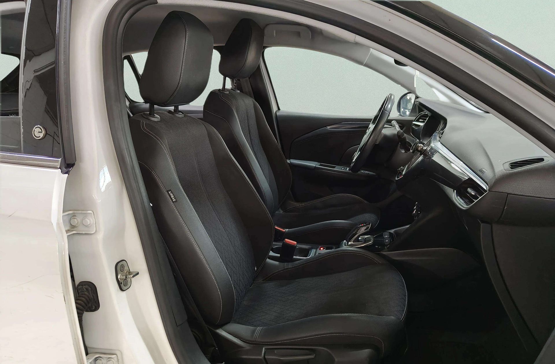 Opel Corsa Elegance-e - foto 20