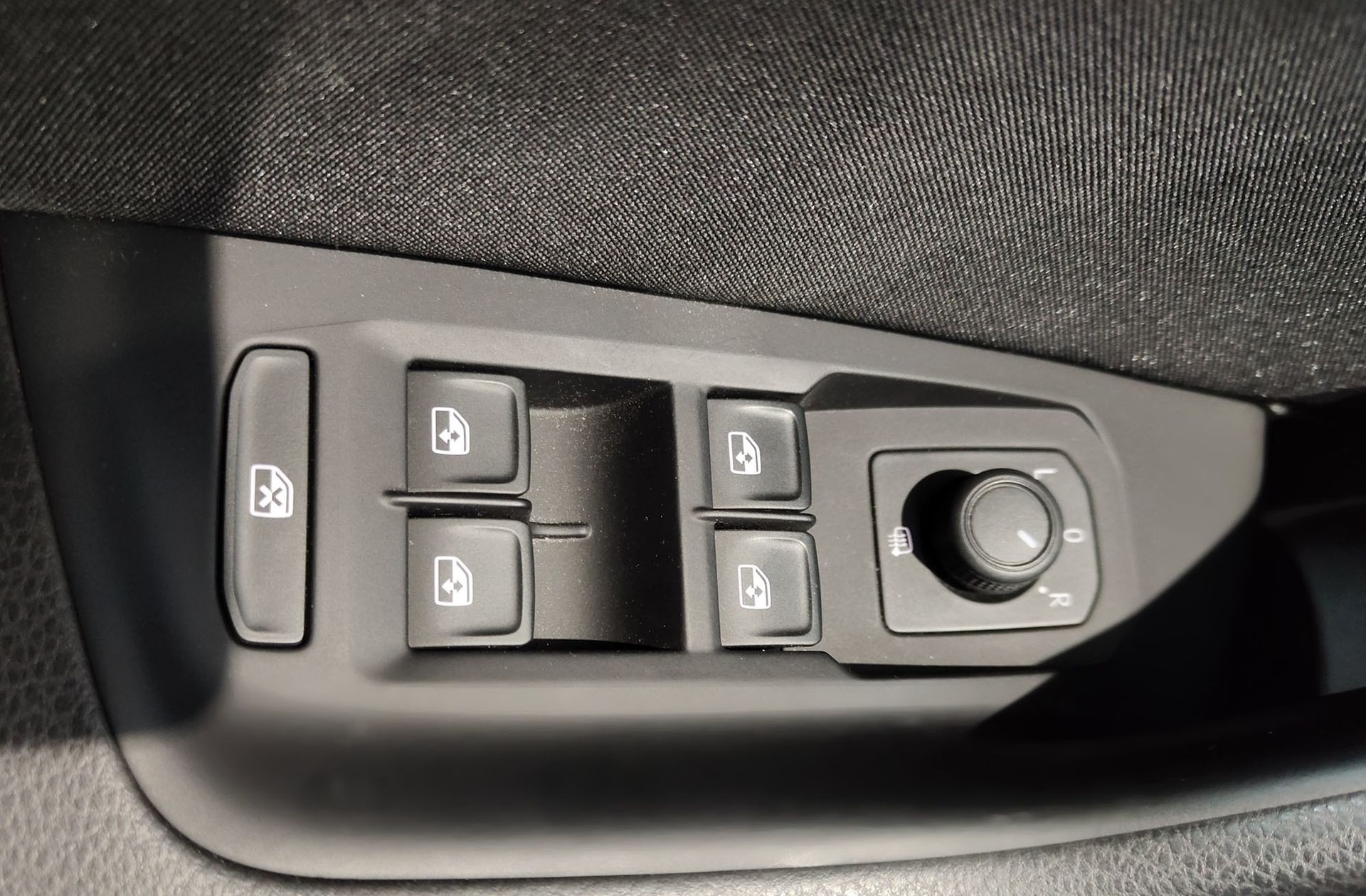 Volkswagen Passat Variant Executive 2.0 TDI DSG - foto 36