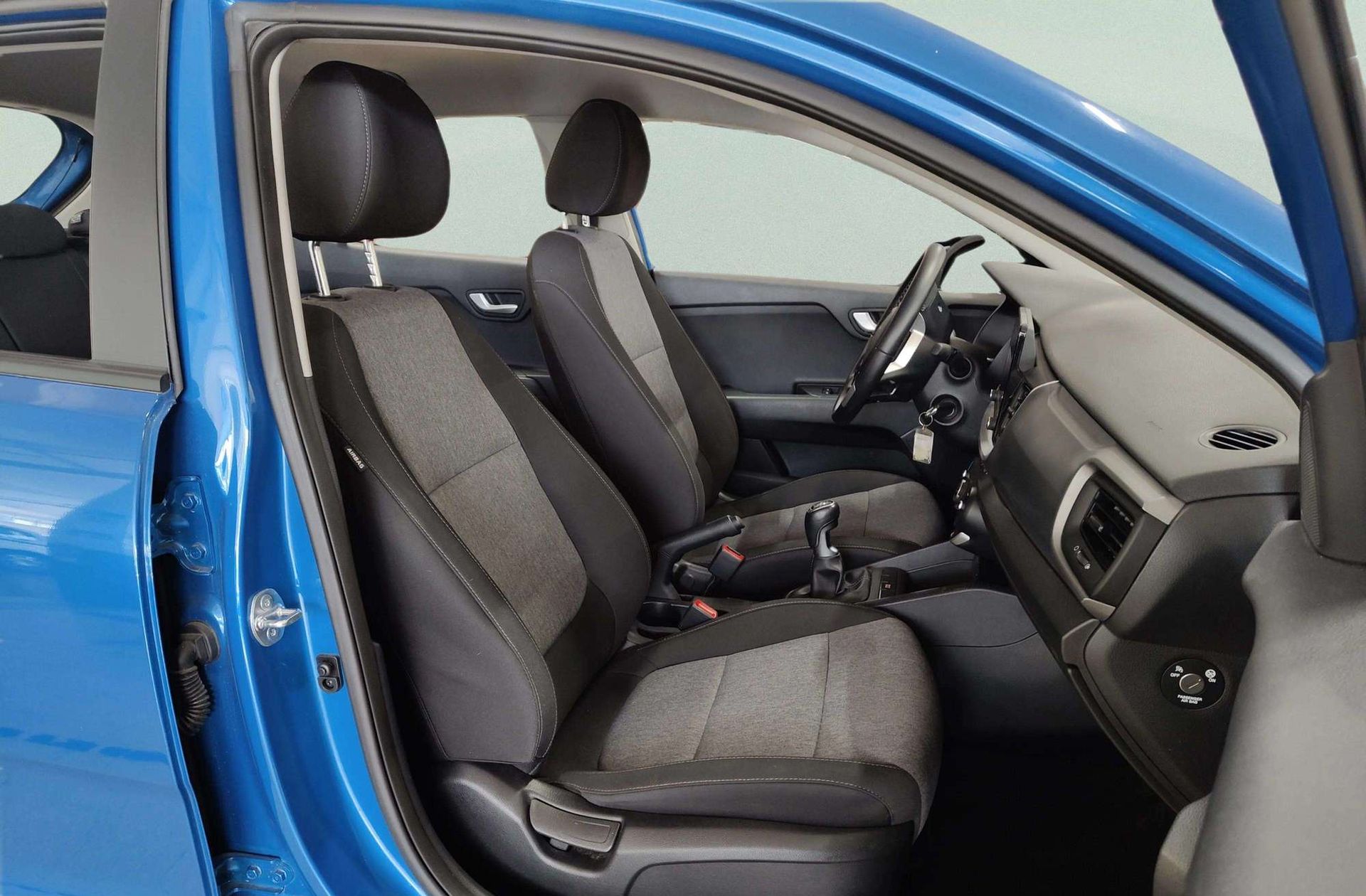 Kia Stonic 1.0 T-GDi MHEV Concept - foto 16