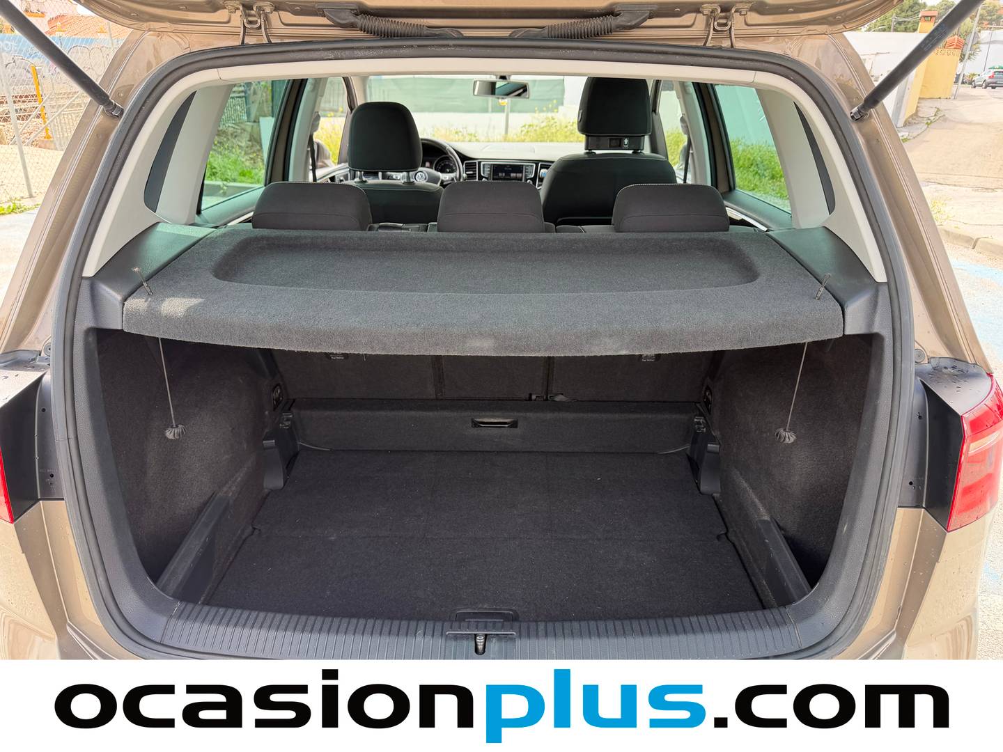 Fotos maletero Volkswagen Golf Sportsvan Volkswagen Golf Sportsvan Sport 2.0 TDI CR BMT (150 CV) DSG