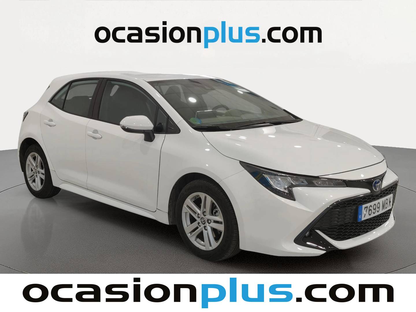 Foto delantera Toyota Corolla Toyota Corolla 1.8 125 Híbrido Active Tech E-CVT (122 CV) derecha