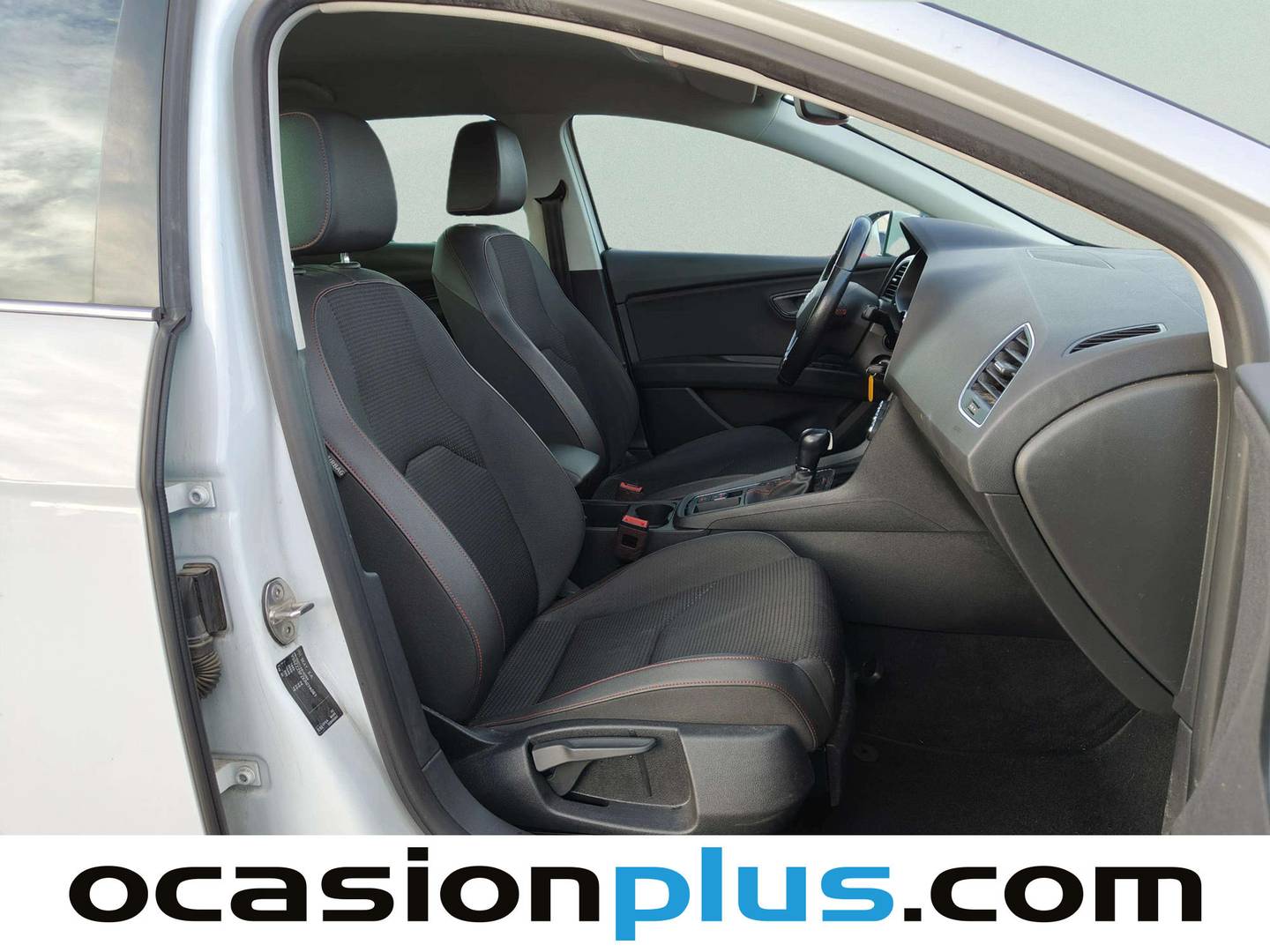 Seat León SEAT León ST 2.0 TDI S&S FR Edition DSG-7  (150 CV) de ocasión