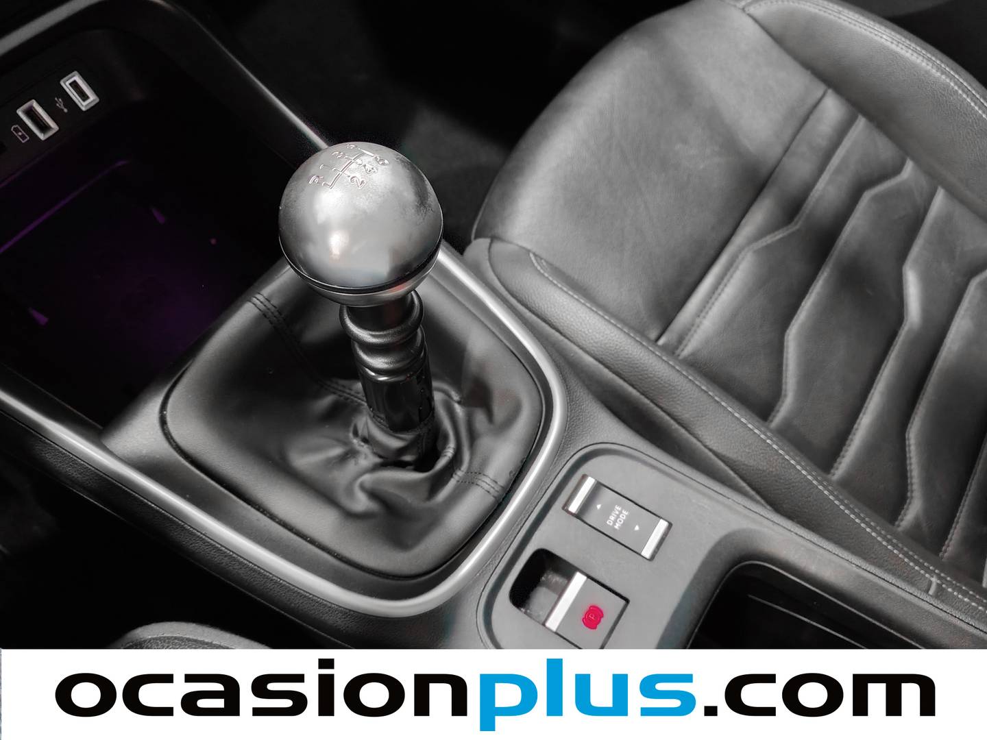 Foto Jeep Avenger Jeep Avenger 1.2 G Summit (100 CV)