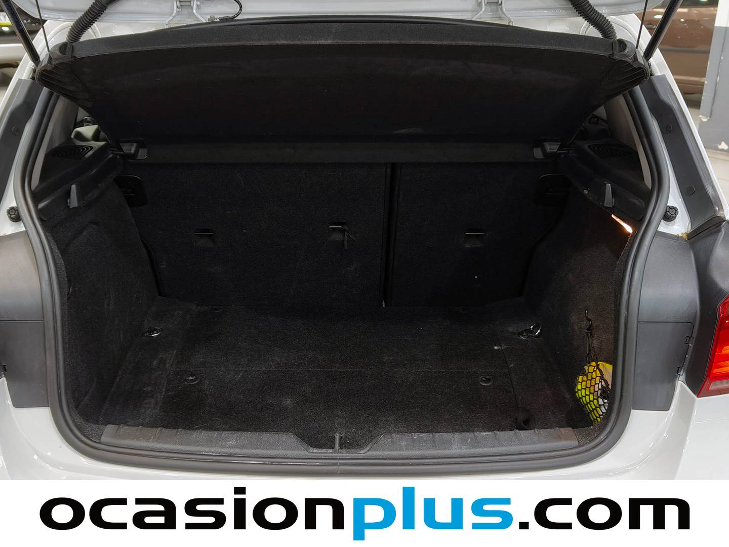 Fotos maletero BMW Serie 1 BMW Serie 1 116d (116 CV)