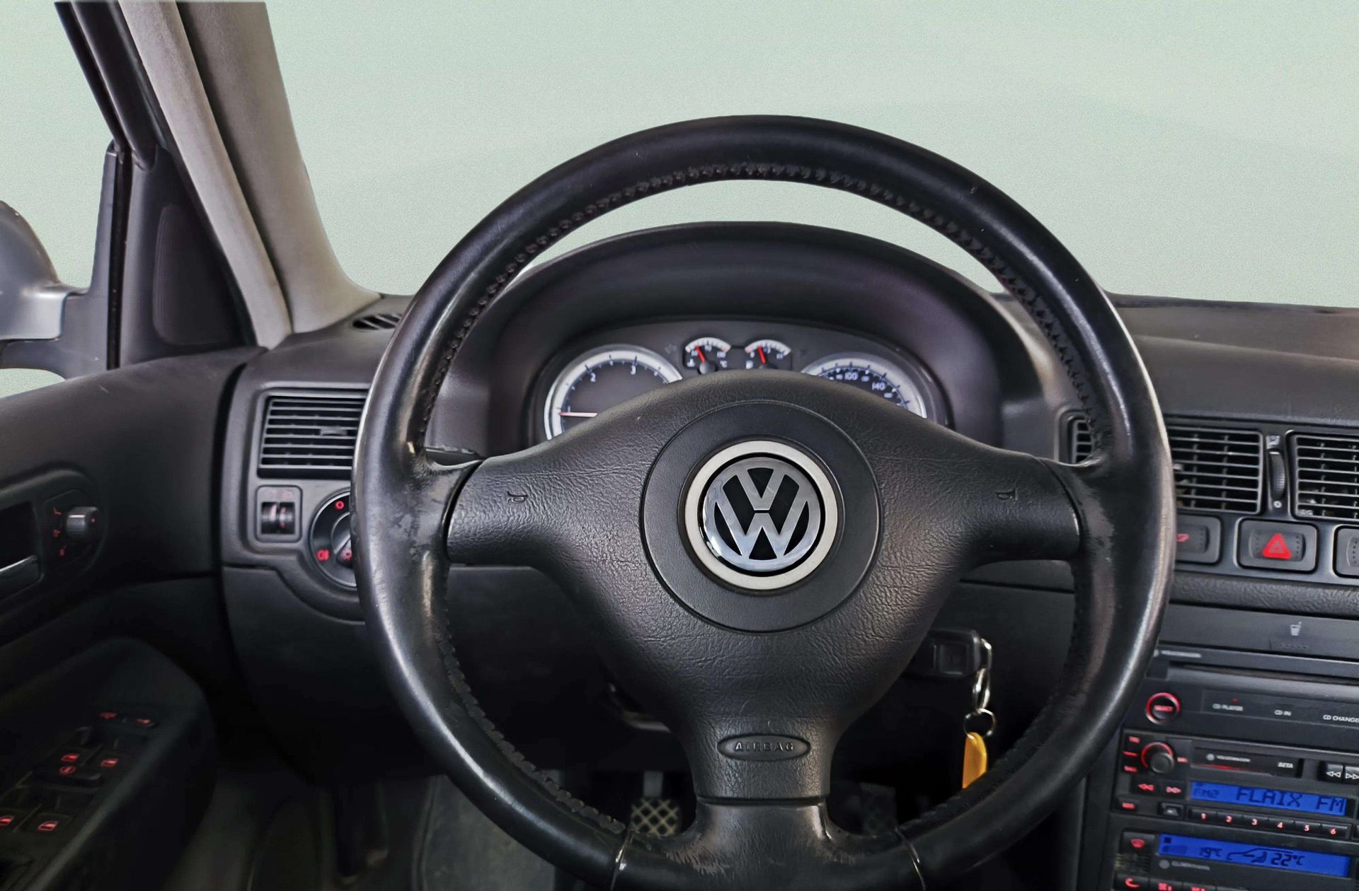 Volkswagen Golf Advance 1.9 TDI - foto 18