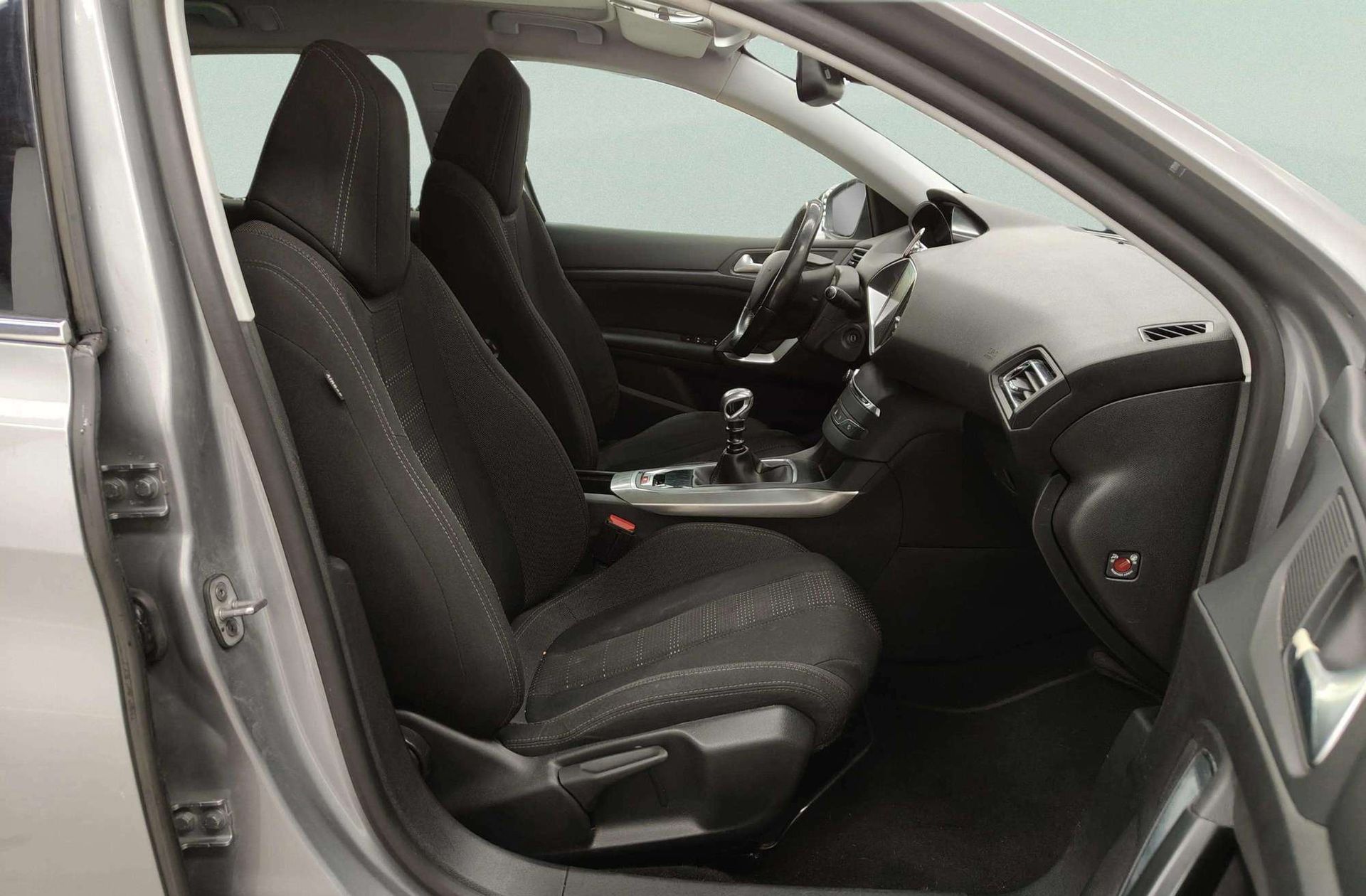Peugeot 308 SW PureTech 130 Allure - foto 17