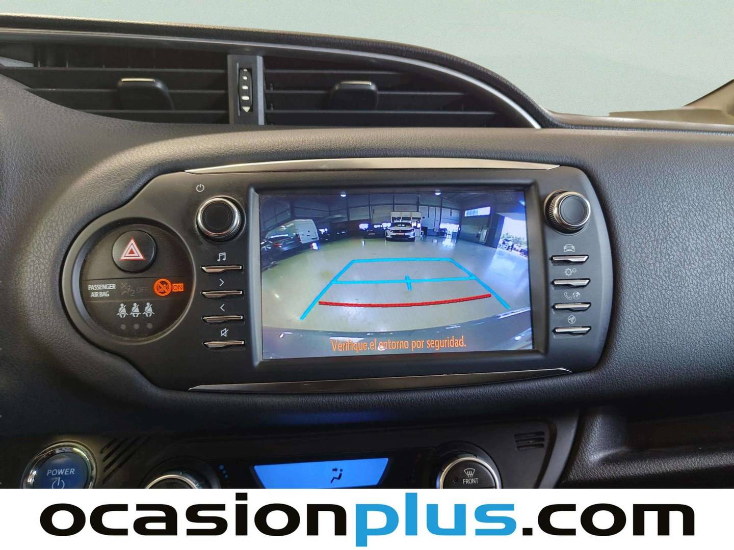 Extras y acabados del Toyota Yaris Toyota Yaris 100H Advance (100 CV)