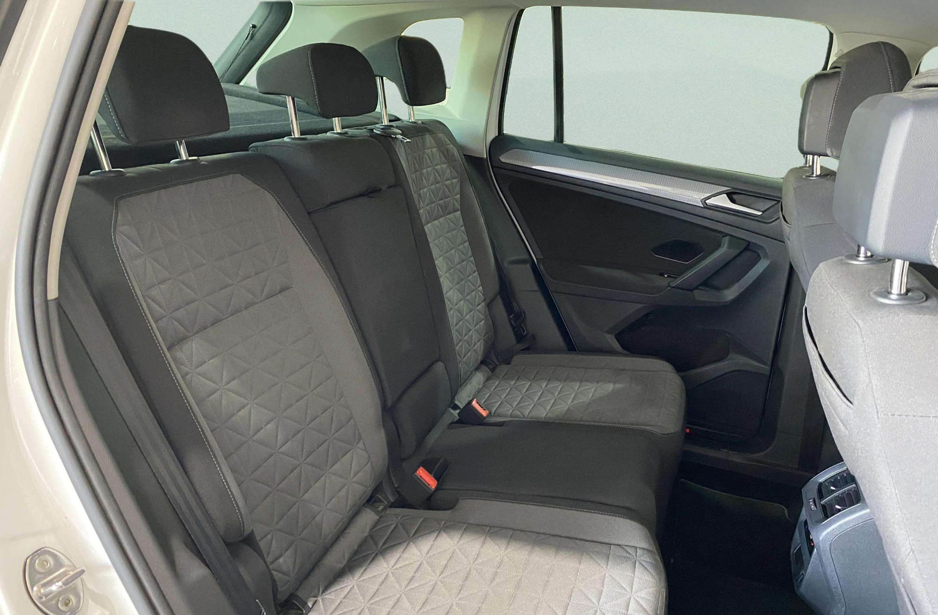 Volkswagen Tiguan Life 2.0 TDI DSG - foto 17