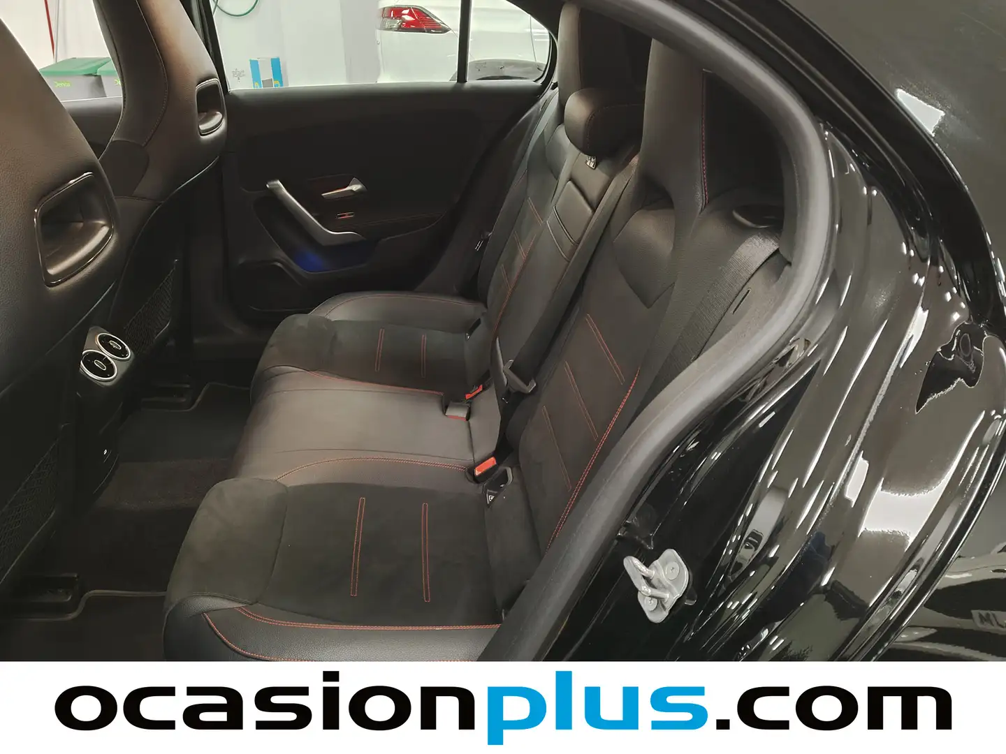 Foto Mercedes Clase A Mercedes-Benz Clase A 180 Pack AMG (136 CV)