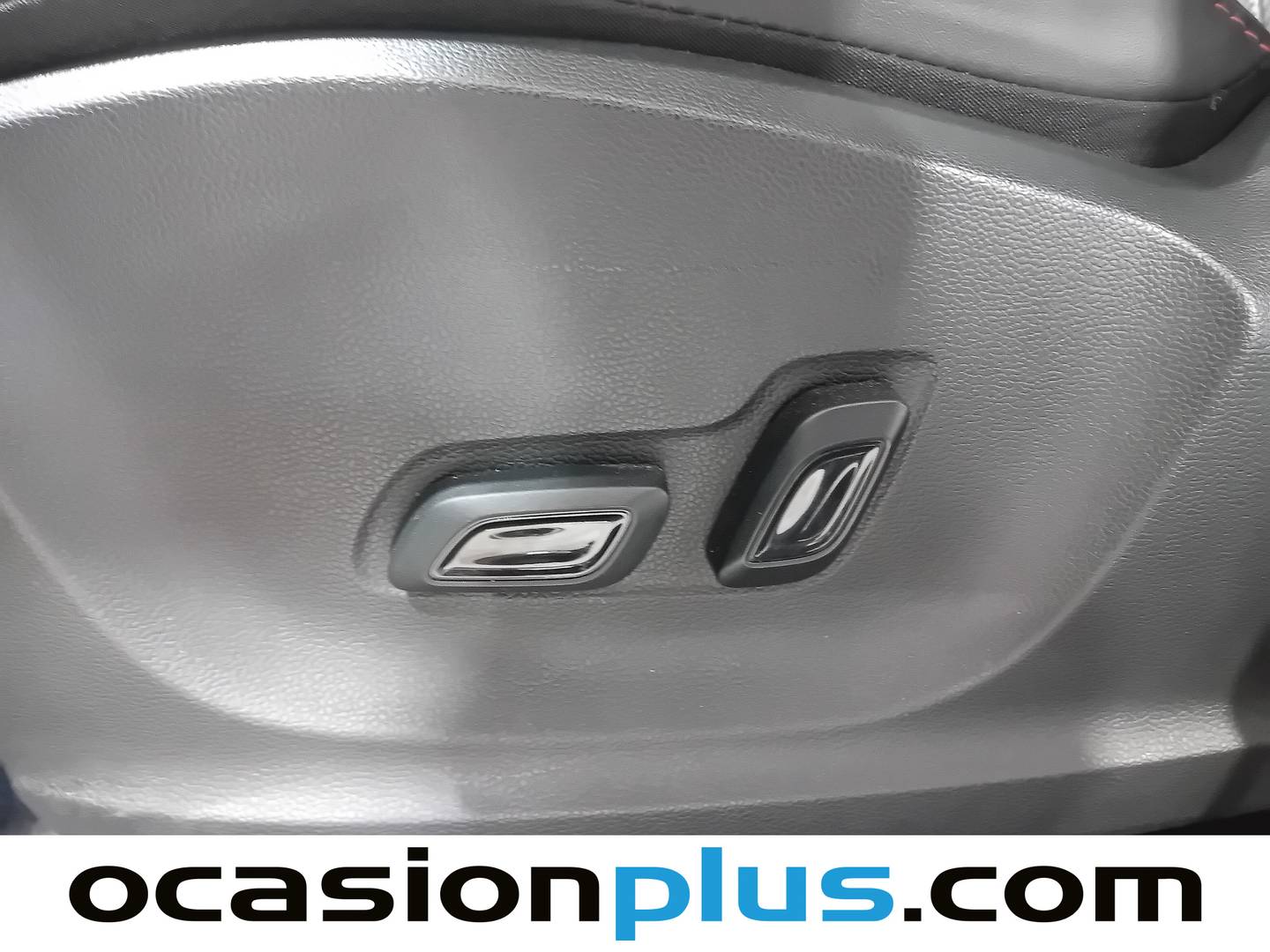 Extras y acabados del MG ZS MG ZS 1.0T Luxury Auto (111 CV)