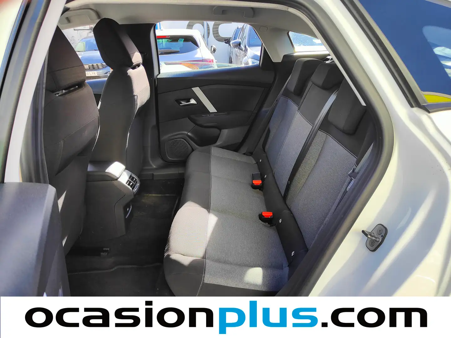 Foto Citroën C4 Citroen C4 BlueHDi 110 S&S Feel (110 CV)