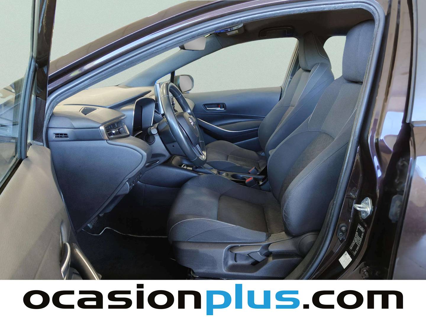 Foto asientos delanteros Toyota Corolla Toyota Corolla 1.8 125 Híbrido Active Tech E-CVT (122 CV)