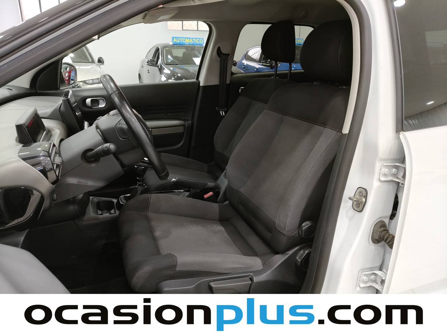 Foto asientos delanteros Citroën C4 Cactus Citroën C4 Cactus BlueHDi 100 S&S Feel (99 CV)