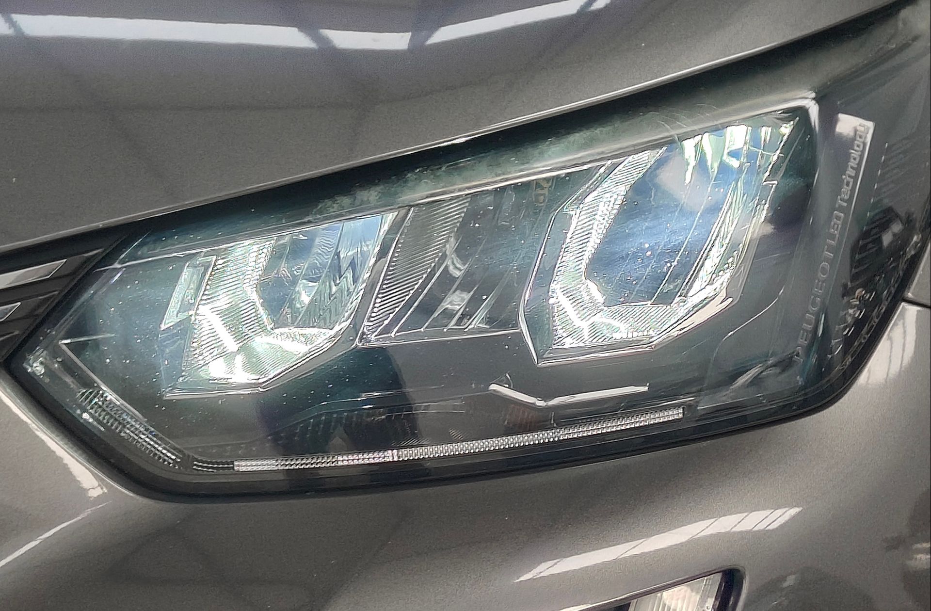 Peugeot 2008 PureTech 130 Allure - foto 13