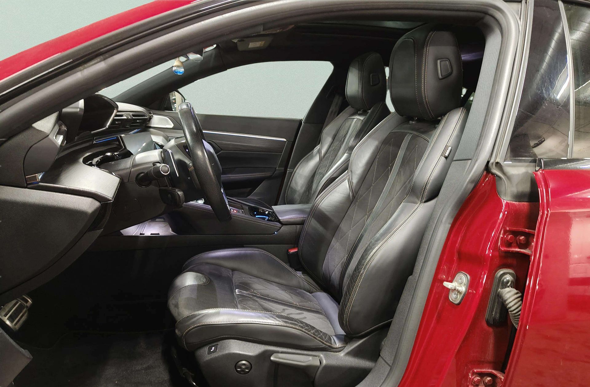 Peugeot 508 BlueHDi 180 First Edition EAT8 - foto 16