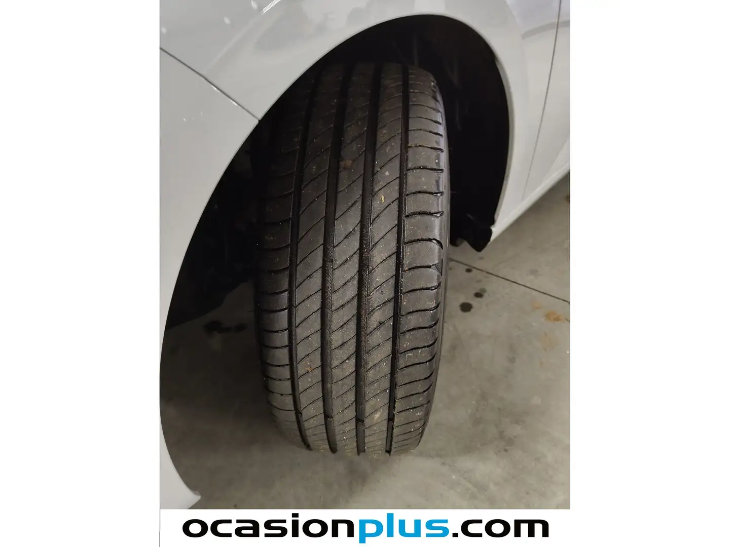 Foto Peugeot 308 Peugeot 308 Allure Hybrid eDCS6 (145 CV)