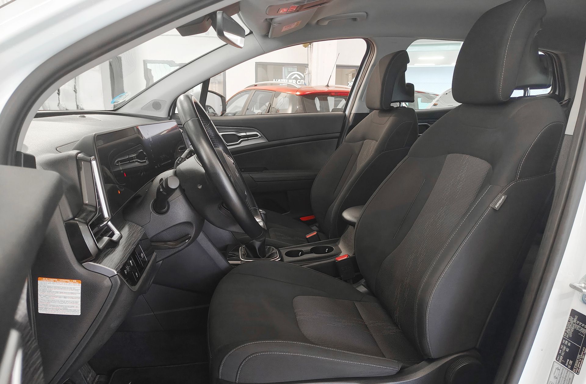 Kia Sportage 1.6 T-GDi MHEV Drive 4x2 - foto 11