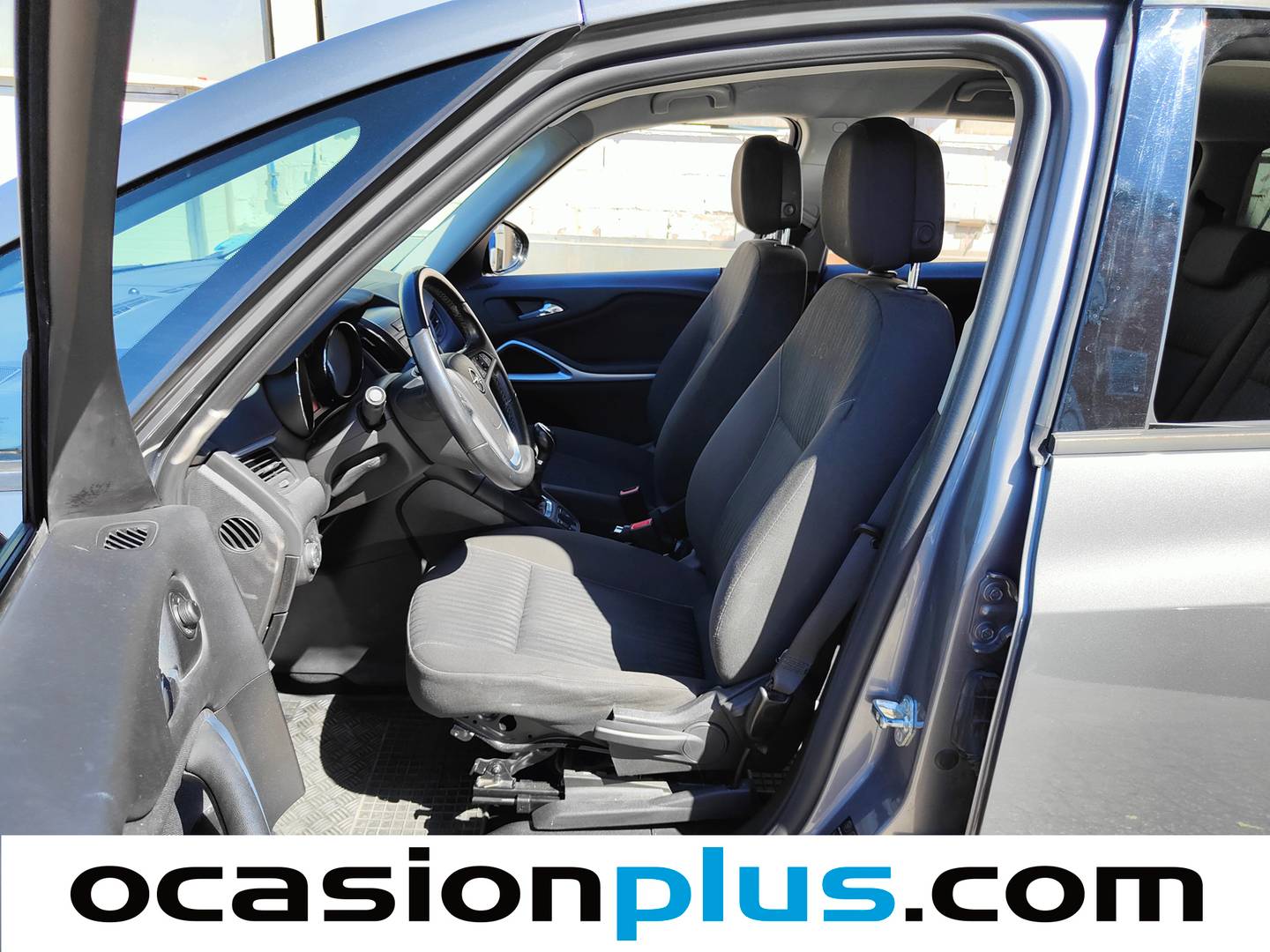 Foto asientos delanteros Opel Zafira Tourer Opel Zafira Tourer 1.6 CDTi S&S Selective (136 CV) 7 Plazas