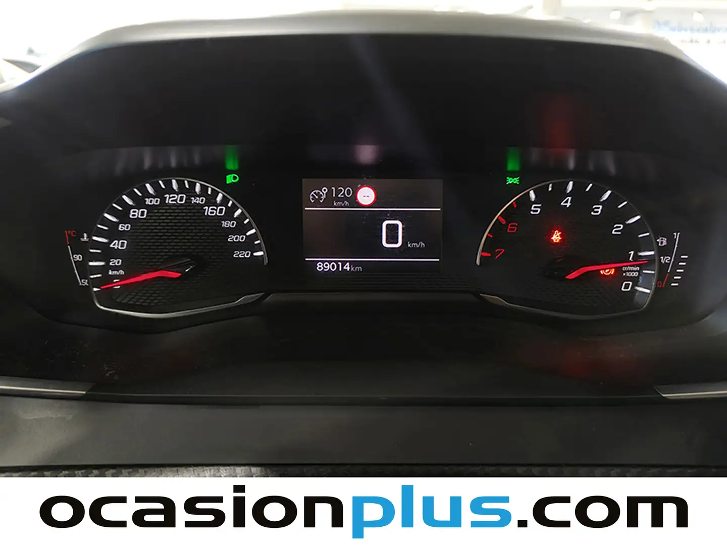 Foto Peugeot 2008 Peugeot 2008 BlueHDi 110 Allure (110 CV)