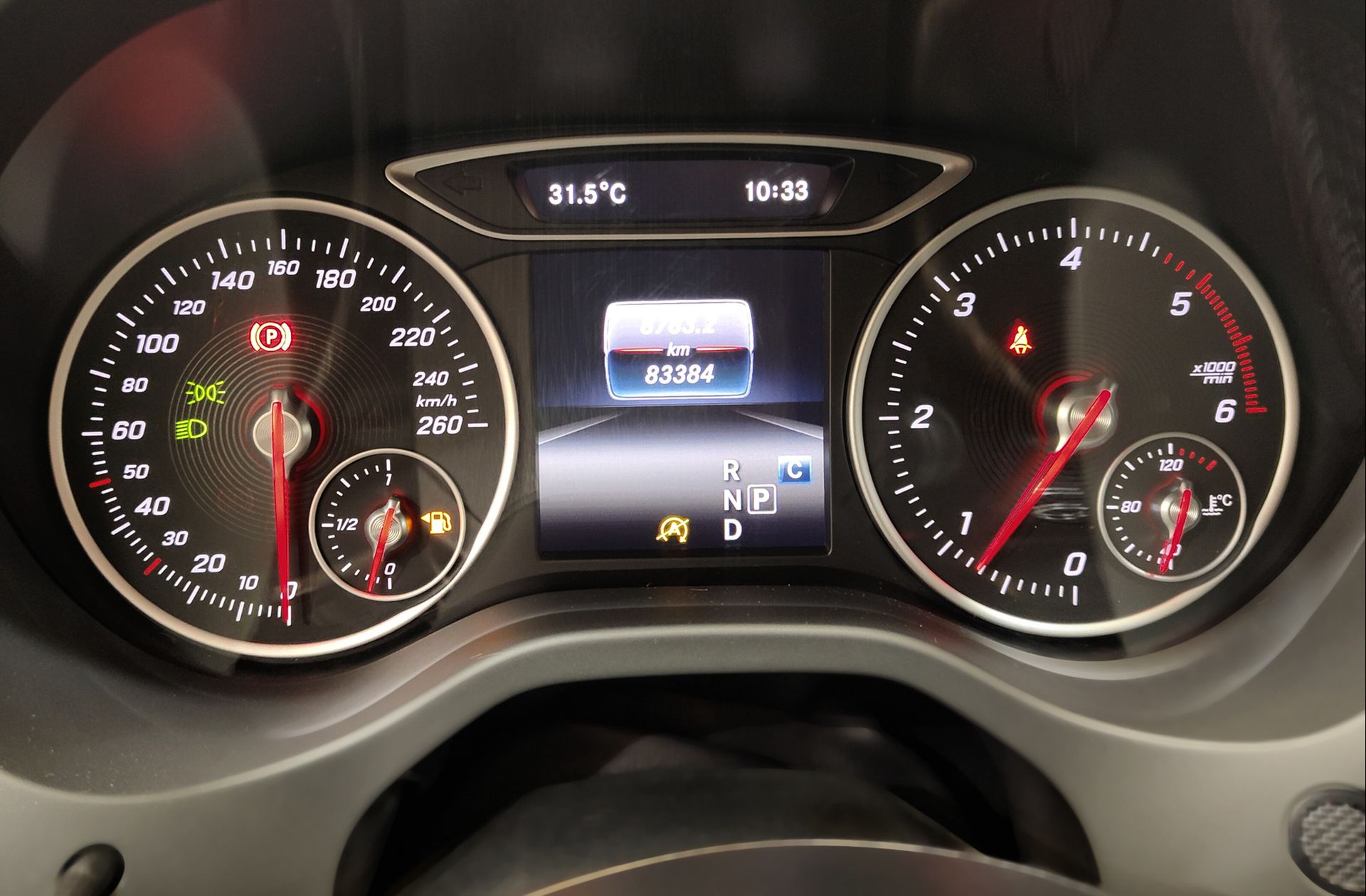 Mercedes-Benz Clase A 200 d Paquete AMG - foto 28