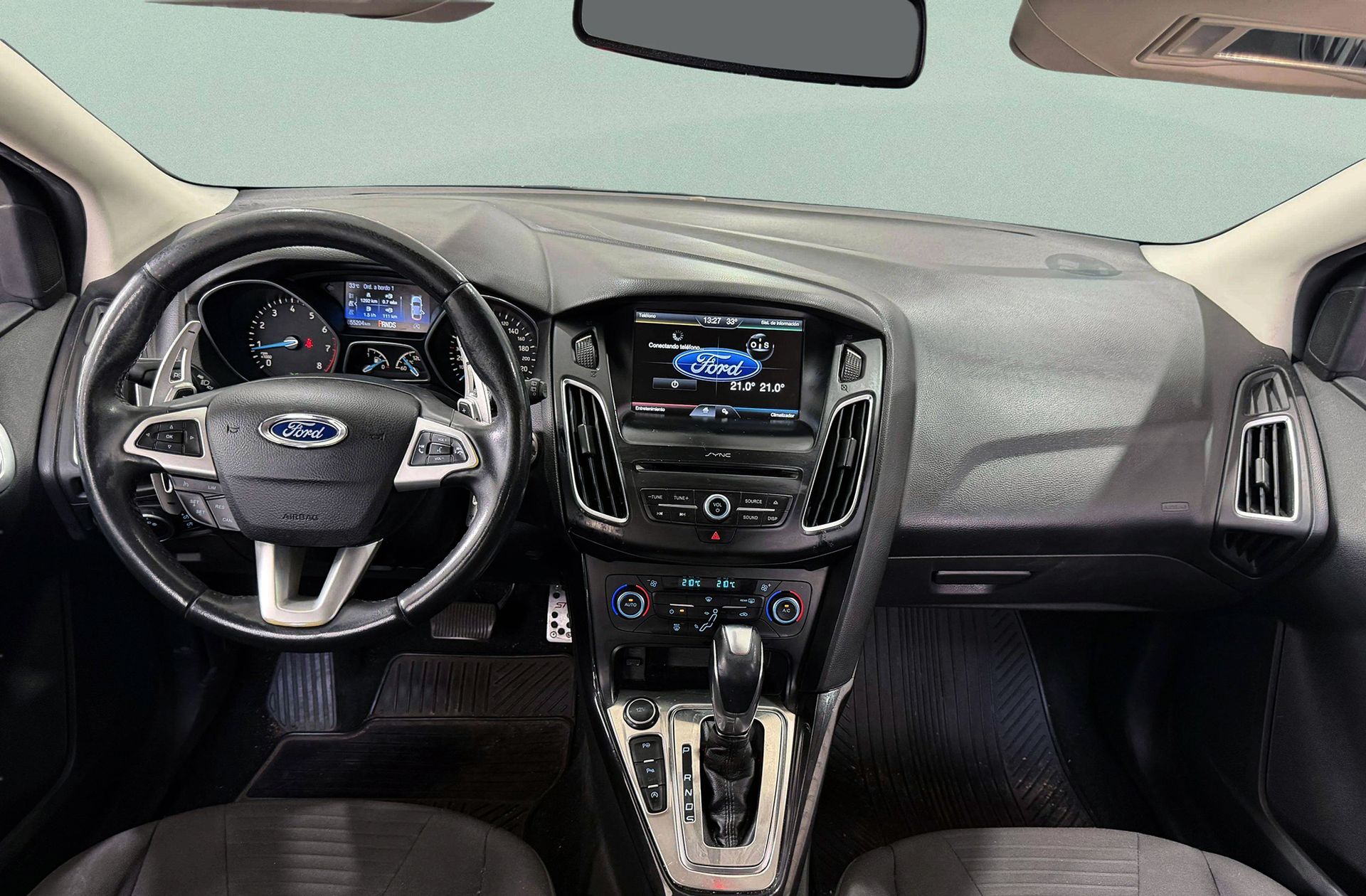 Ford Focus 1.0 EcoBoost Titanium Powershift - foto 6