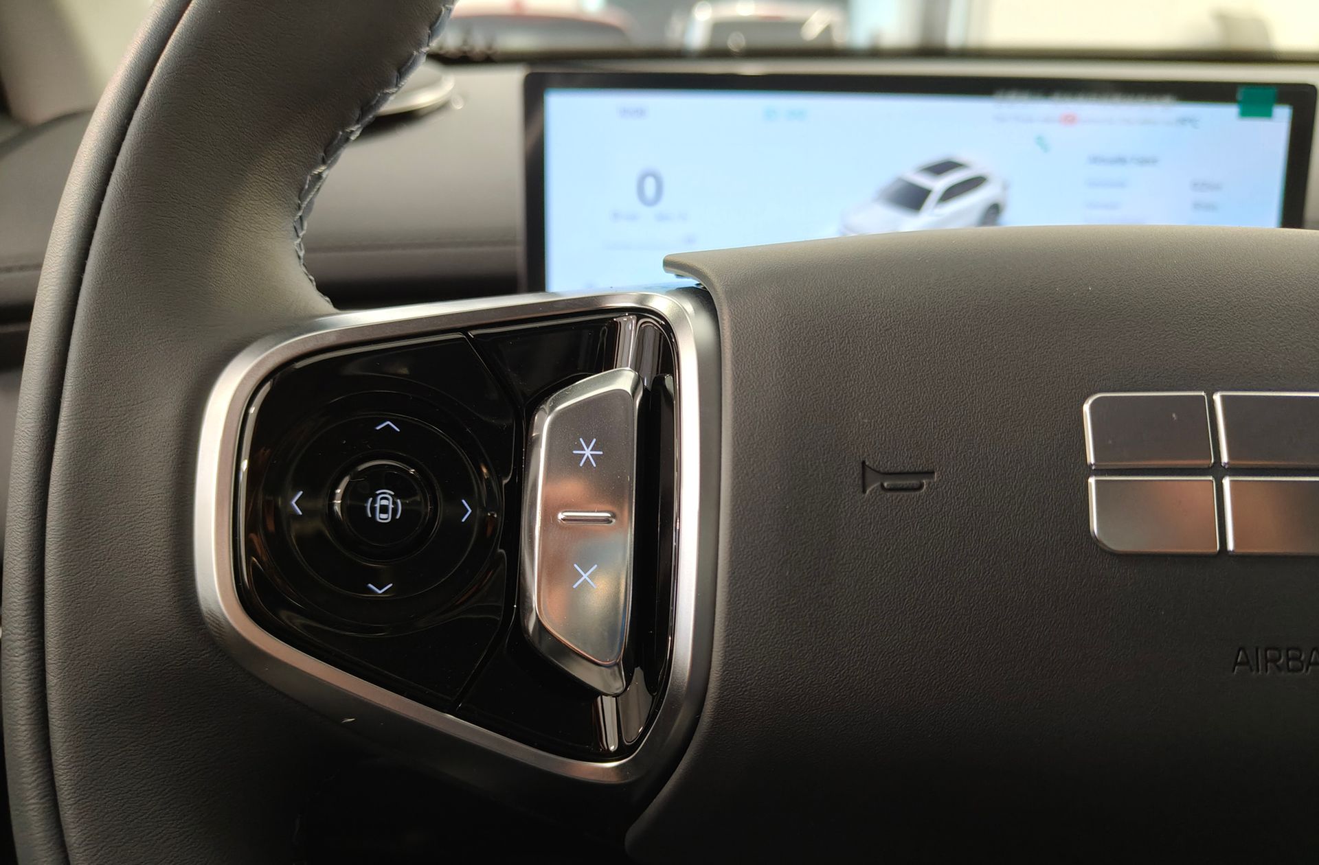 Geely Starray EM-i 1.5 PHEV Pro - foto 24