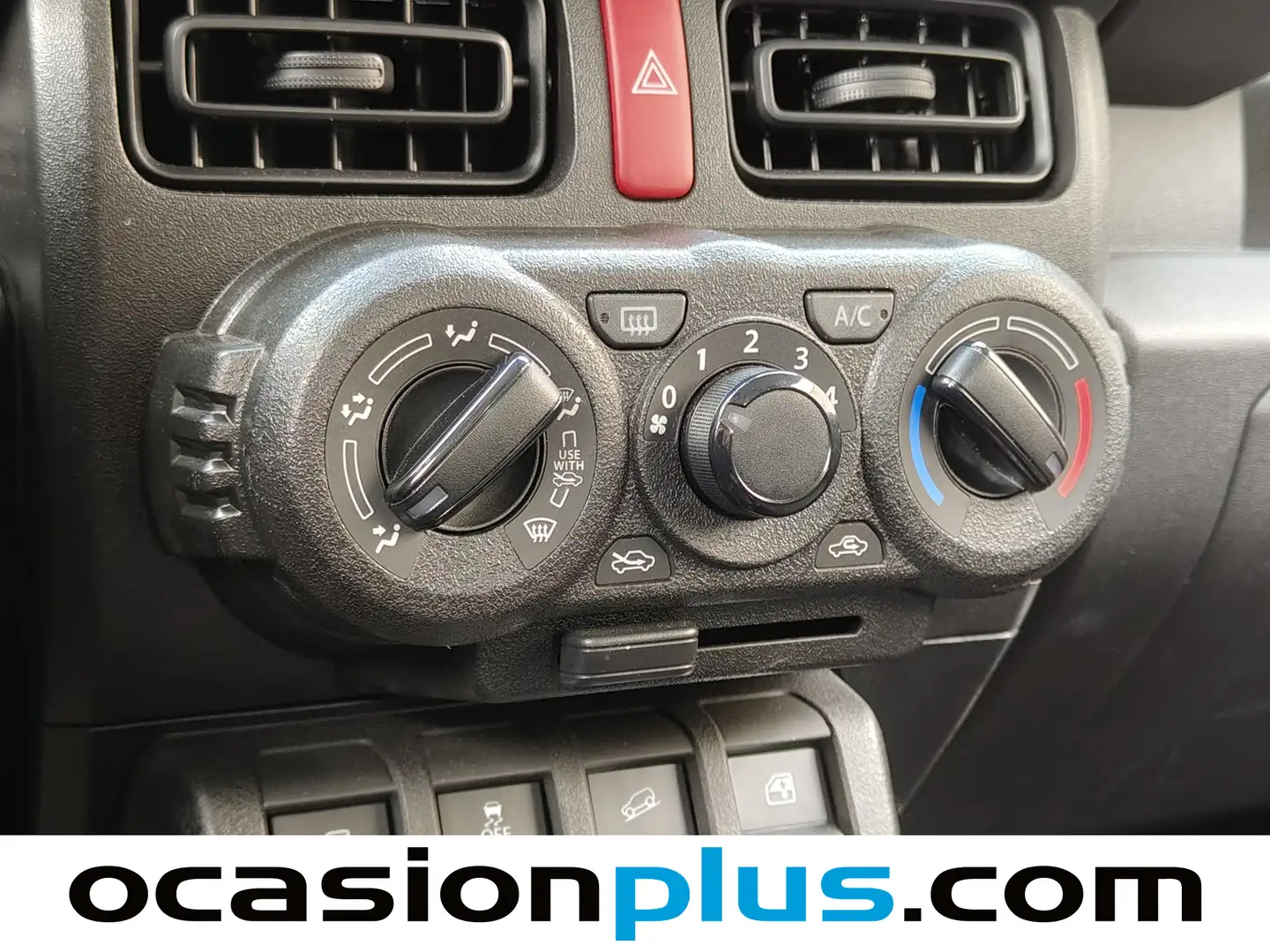 Foto Suzuki Jimny Suzuki Jimny 1.5 Pro (102 CV)